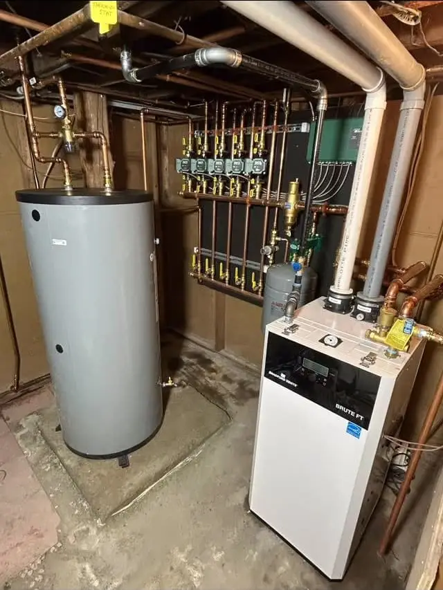 High-efficiency boiler, indirect tank and five-zone manifold in a Haverhill basement